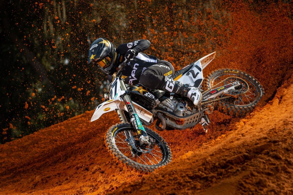 AMA SX: Rockstar Husqvarna &eacute; mais uma das grandes equipes a se apresentarem para a pr&oacute;xima temporada do supercross
