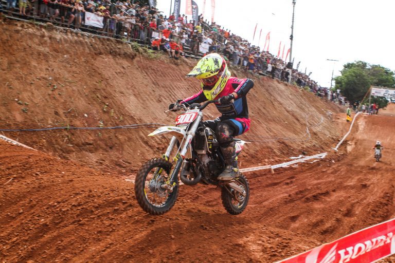 Husqvarna Power Husky pronta para brigar por pódios na final do Brasileiro de Motocross