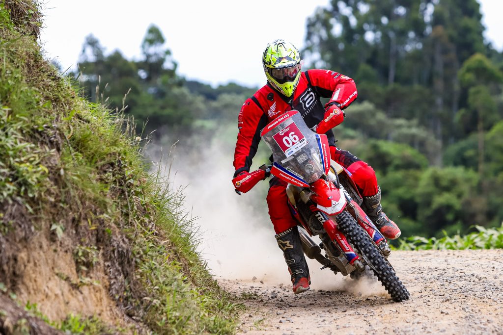 Bissinho Zavatti (Moto 2) e Tiago Wernersbach (Brasil) s&atilde;o campe&otilde;es brasileiros de Rally Cross Country 2021