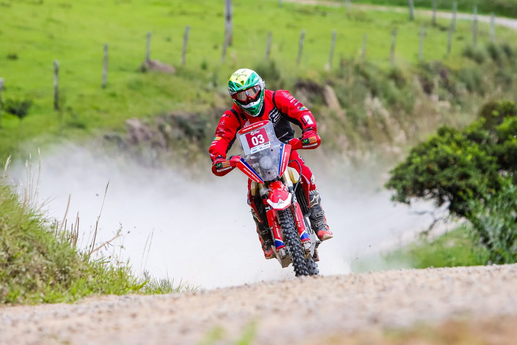 Bissinho Zavatti (Moto 2) e Tiago Wernersbach (Brasil) s&atilde;o campe&otilde;es brasileiros de Rally Cross Country 2021