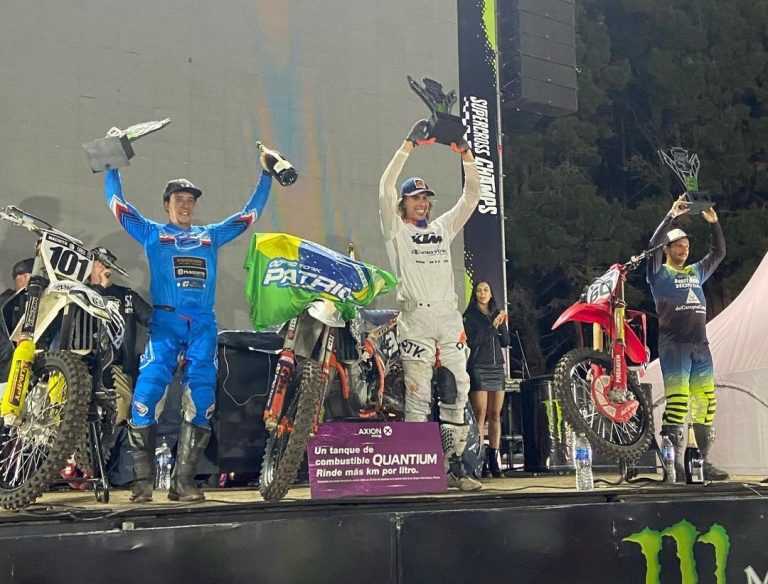 Pilotos do Brasil dominam a 2ª etapa do SX da Argentina, confira os resultados completos e reveja as corridas.