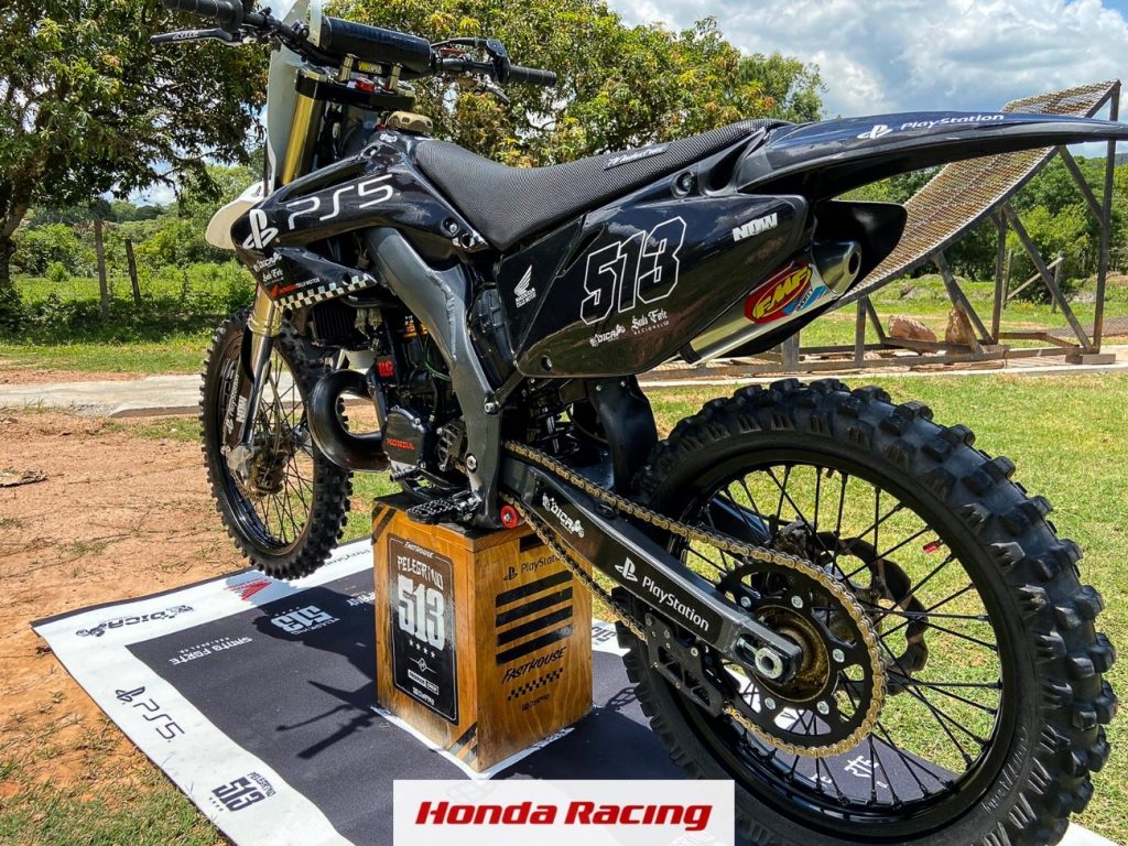 Ficha Técnica | Apresentamos a CR 250R 2004 do piloto Tatá Pelegrino