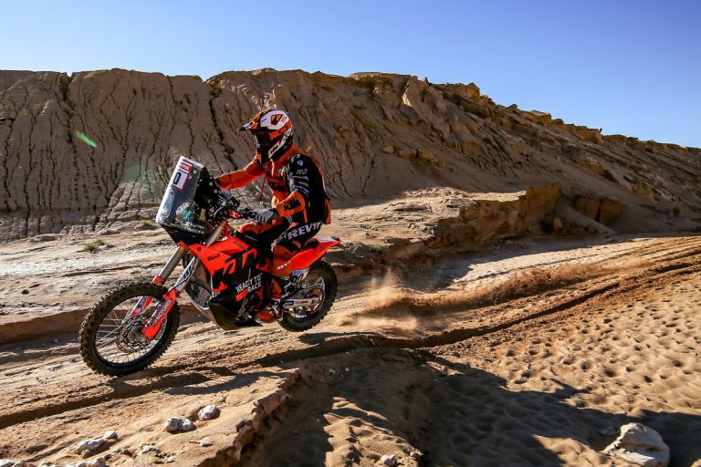 Rally Dakar: Ex piloto da MotoGP, Danilo Petrucci vence pela primeira vez na competição
