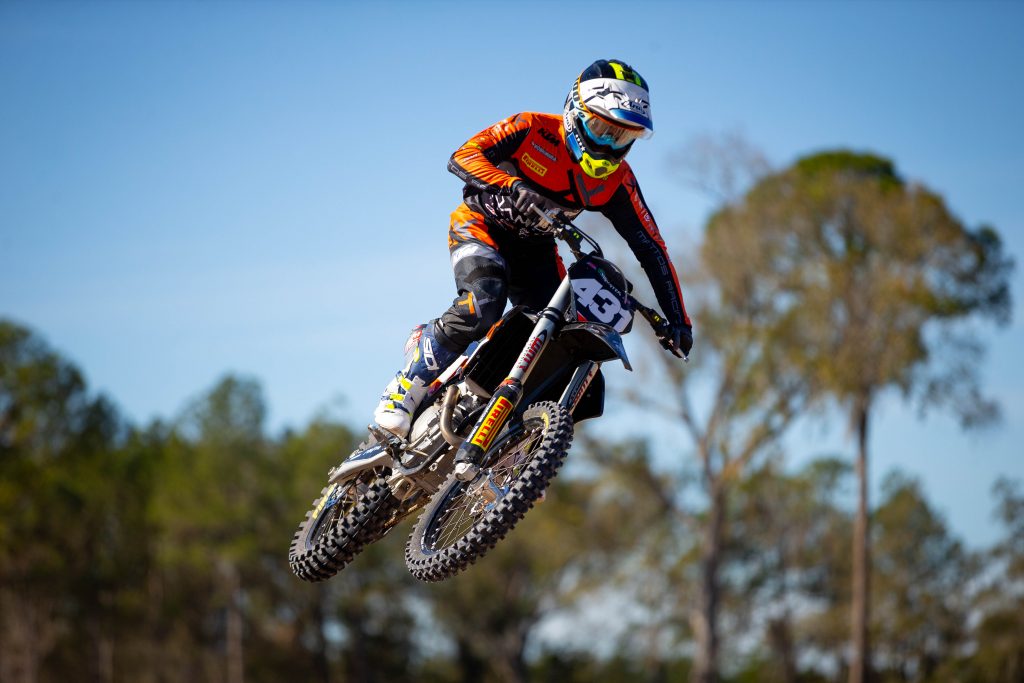 Invictus Speed Crew, apresenta Mattos Racing como marca oficial de equipamentos para o AMA SX 2022