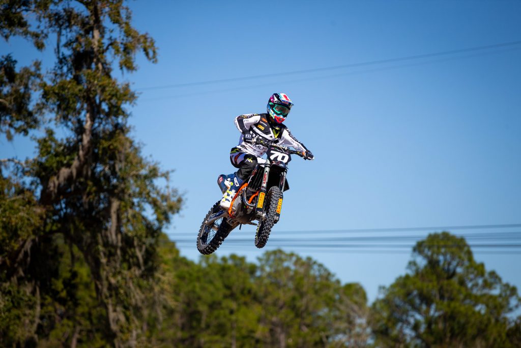 Invictus Speed Crew, apresenta Mattos Racing como marca oficial de equipamentos para o AMA SX 2022