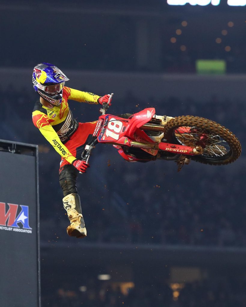 8&ordf; etapa do AMA Supercross, resultados e v&iacute;deos completos das baterias