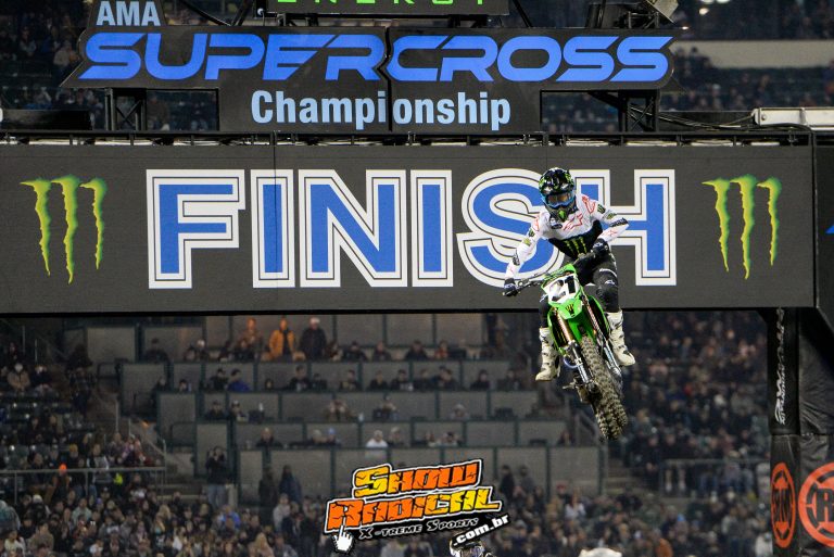 6ª etapa do AMA Supercross, resultados e vídeos completos das baterias