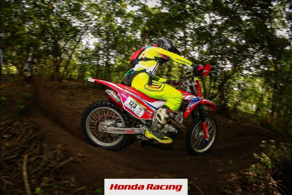 Perfil Honda Racing | Equipe Honda Racing abre temporada com t&iacute;tulo no Cerapi&oacute; 2022.