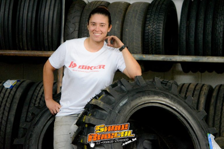 Confirmada no novo time Biker Racing Team, Larissa Dalló #22 conta sua história no Show Radical