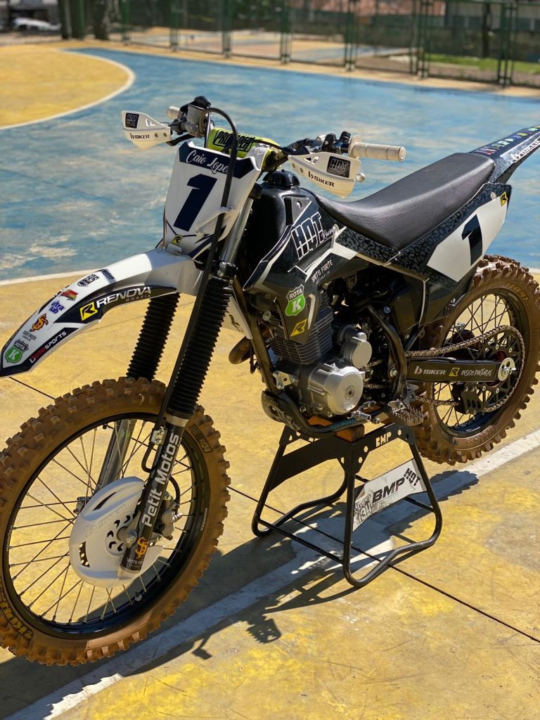 RIFA: Já pensou em levar para casa a CRF 230F do Caio Lopes por apenas R$ 4,99? Clique aqui e saiba como.