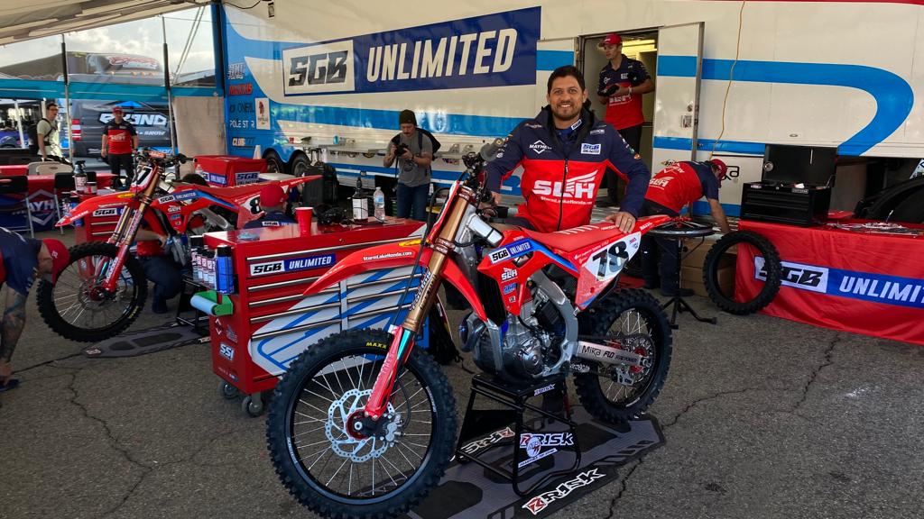 Conhe&ccedil;a a SGB Unlimited uma empresa norte Americana que te coloca dentro do AMA Supercross