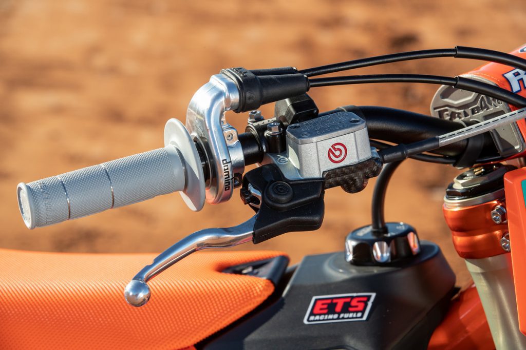 MXGP: Red Bull KTM pronta para o in&iacute;cio da temporada, confira o Photoshoot da equipe.