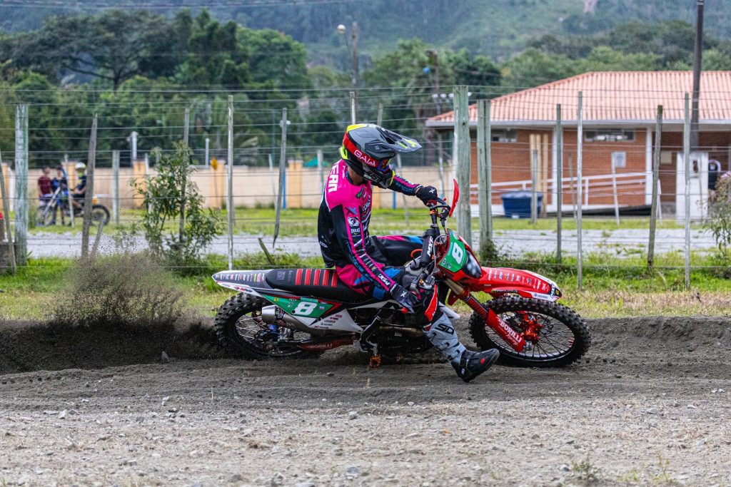 MXF inicia Brasileiro de Enduro com o p&eacute; direito