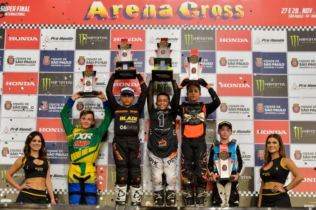 Vem a&iacute; a 24&ordf; temporada do Arena Cross