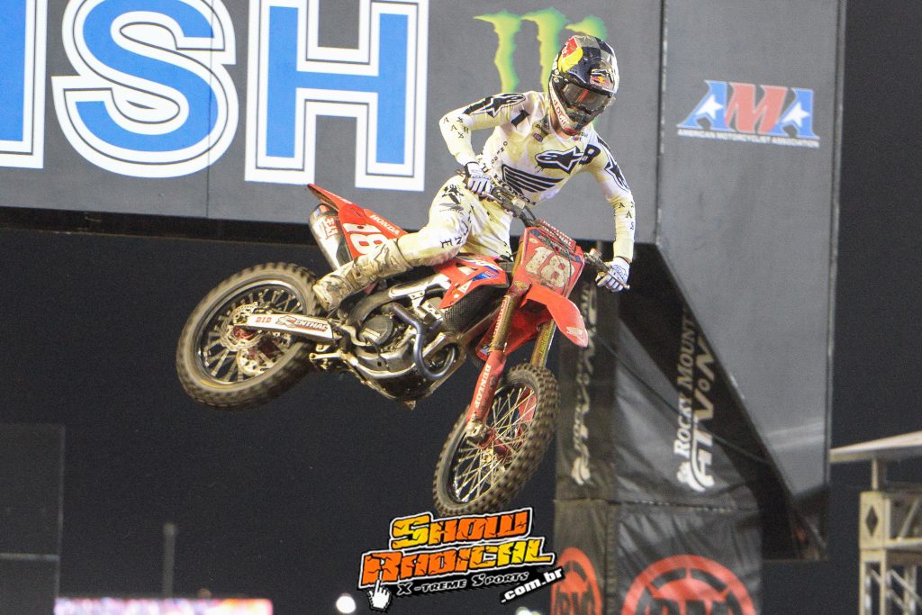 9&ordf; etapa do AMA Supercross, resultados e melhores momentos das baterias