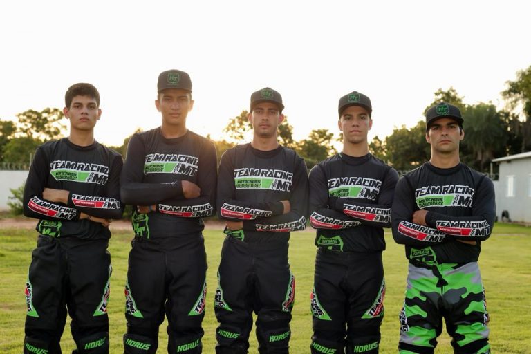 Com Léo Souza na MX1, Team Racing MT apresenta equipe para a temporada, com foco no BRMX