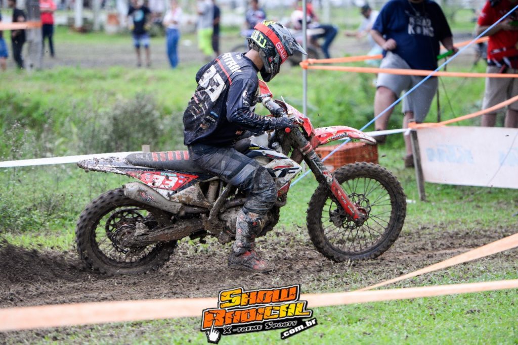 Brasileiro de Enduro 1&ordm; dia de disputas na abertura da temporada 2022