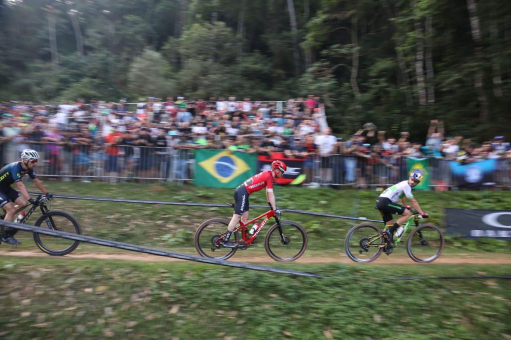 Henrique Avancini chega em quarto no short track da Copa do Mundo de MTB