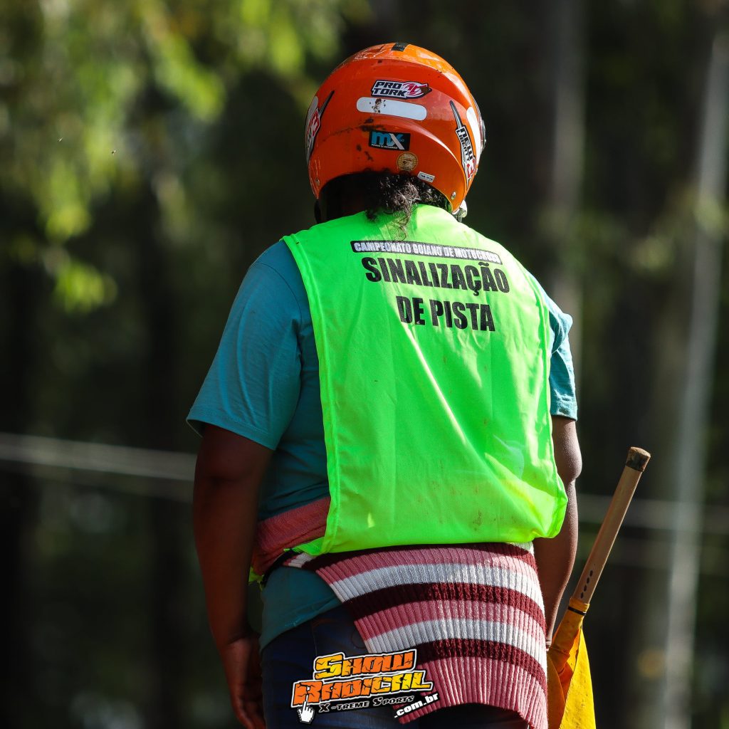 Goiano de Motocross retorna oficialmente as atividades com direito a gates cheios e disputas acirradas em Chapad&atilde;o do C&eacute;u/GO, confira os resultados de domingo.