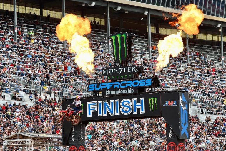 14ª etapa do AMA Supercross, resultados e vídeos das baterias