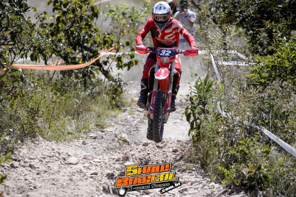 Campeonato Brasileiro de Enduro em Patroc&iacute;nio (MG) destaca franc&ecirc;s tricampe&atilde;o mundial