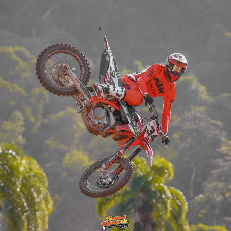Assista AO VIVO a 2ª etapa do Catarinense de Motocross – Domingo