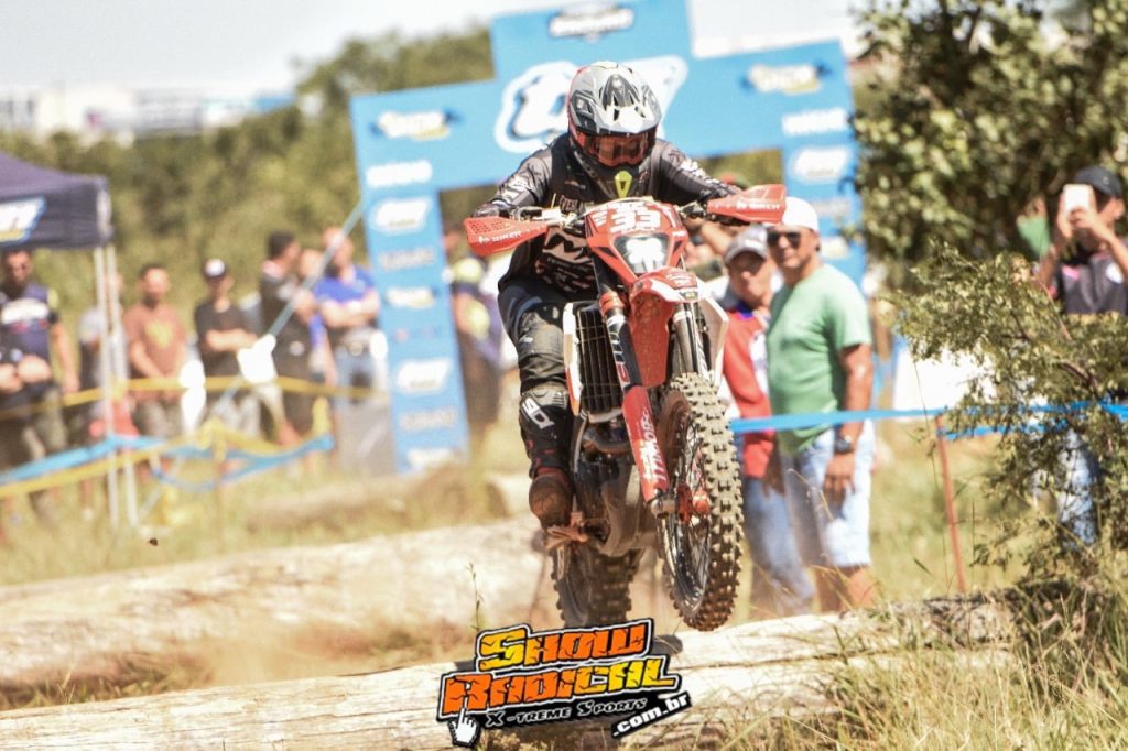 Campeonato Brasileiro de Enduro em Patroc&iacute;nio (MG) destaca franc&ecirc;s tricampe&atilde;o mundial