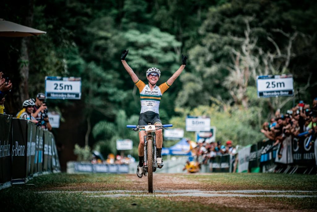 Nino Schurter vence XCO e se iguala a Julien Absalon em vit&oacute;rias na Copa do Mundo de MTB, confira os resultados das categorias disputadas nesse fim de semana.