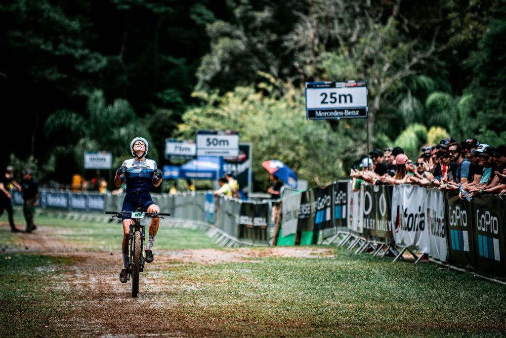 Nino Schurter vence XCO e se iguala a Julien Absalon em vit&oacute;rias na Copa do Mundo de MTB, confira os resultados das categorias disputadas nesse fim de semana.