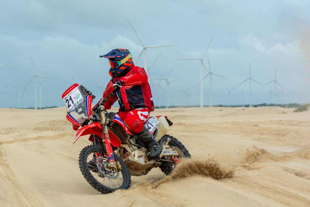 Bissinho Zavatti (Moto 2) e Tiago Wernersbach (Brasil) s&atilde;o campe&otilde;es da 24&ordf; edi&ccedil;&atilde;o do Rally RN 1500
