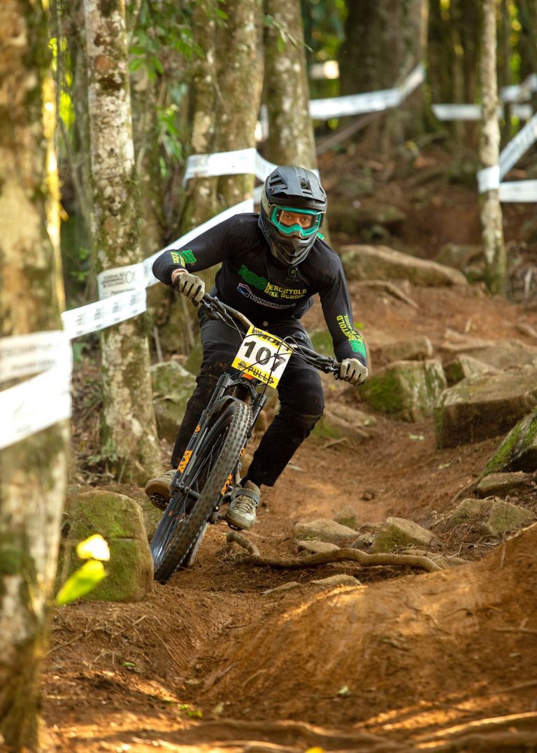 Pilotos catarinenses representam a Gaia em mais um Campeonato Mundial de DH