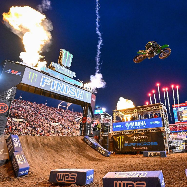 17ª etapa do AMA Supercross, resultados e vídeos das baterias