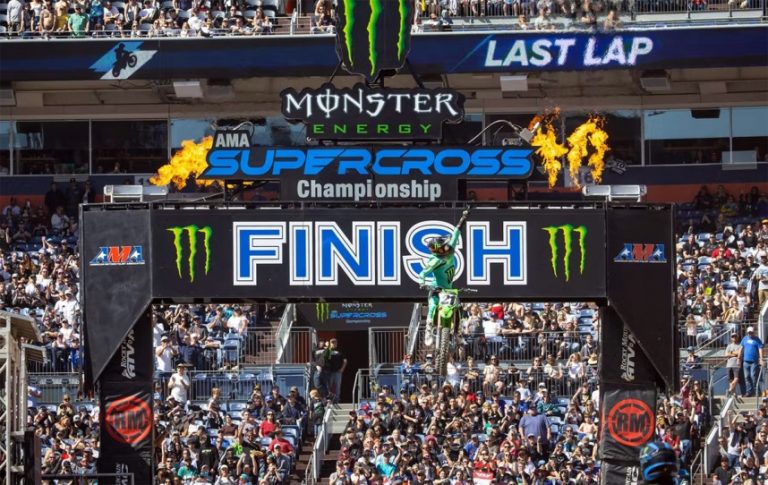 Jason Anderson venceu a categoria 450 no Monster Energy AMA Supercross em Denver.