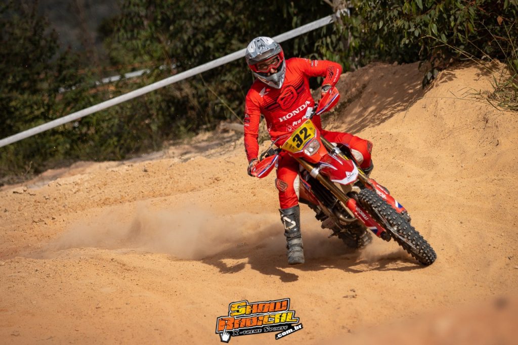 Resultados de s&aacute;bado na 3&ordf; etapa do Brasileiro de Enduro | Belo Vale/MG