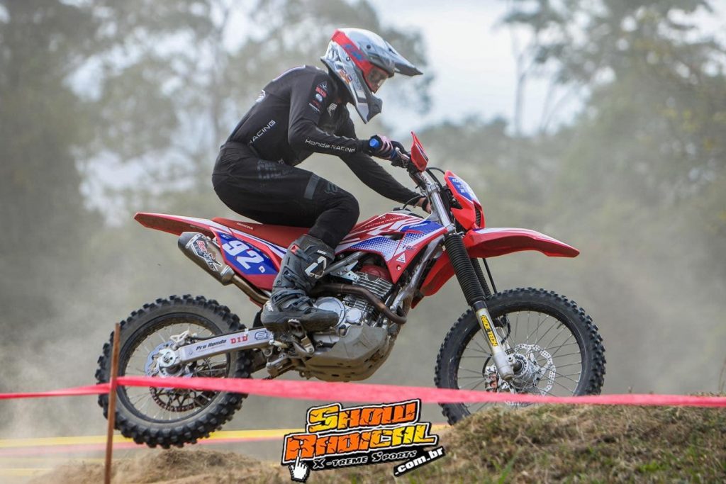 Resultados do s&aacute;bado na 4&ordf; etapa do Brasileiro de Enduro em Aracruz ES