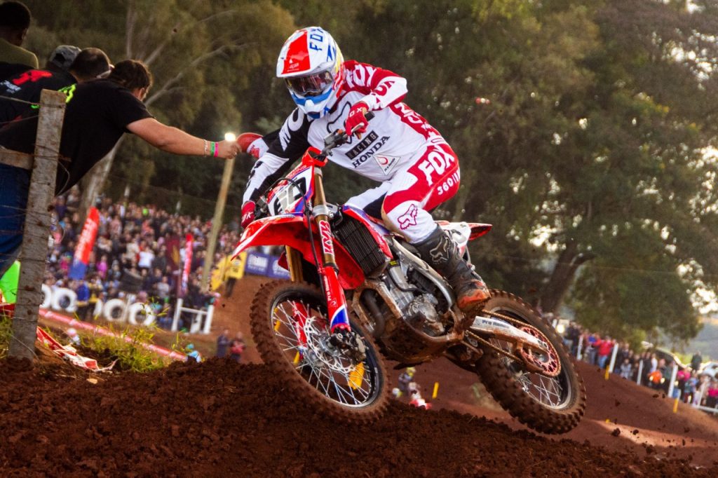 Equipe Honda Racing vai em busca de vit&oacute;rias na edi&ccedil;&atilde;o hist&oacute;rica do Brasileiro de Motocross em Interlagos