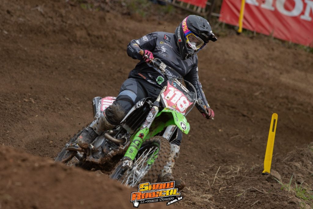 HQT Racing alcan&ccedil;a p&oacute;dios importantes e segue na disputa por t&iacute;tulos ap&oacute;s rodada dupla do Brasileiro de Motocross, em Interlagos.