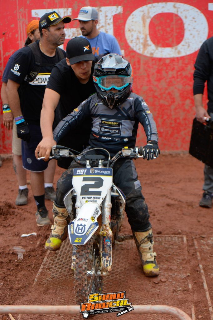 Dobradinha no p&oacute;dio da 50cc e top 10 na 65cc, marcam etapa do Brasileiro de Motocross para a equipe HQT Husqvarna Kids