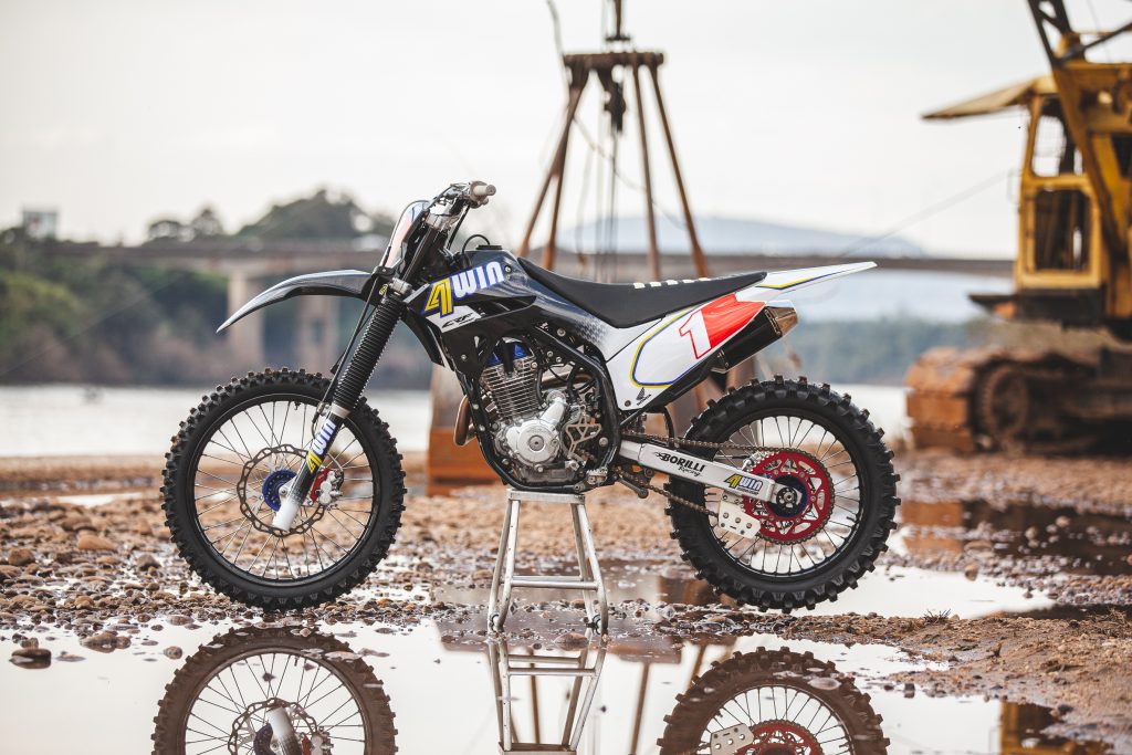 4Win Racing Parts lan&ccedil;a suas Factory Bikes! Confira como ficou a CRF 250F e a KTM 150SX