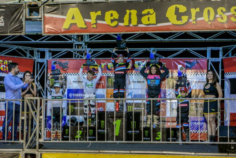 Dobradinha GasGas Brasil na 50cc do Arena Cross em Caraguatatuba-SP