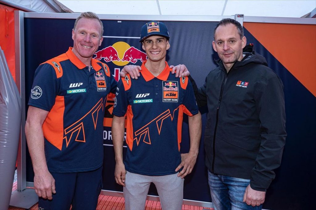 KTM anuncia Tom Vialle nos EUA a partir de 2023, enquanto Andrea Adamo e Liam Everts s&atilde;o as novidades da equipe no MXGP para o pr&oacute;ximo ano.