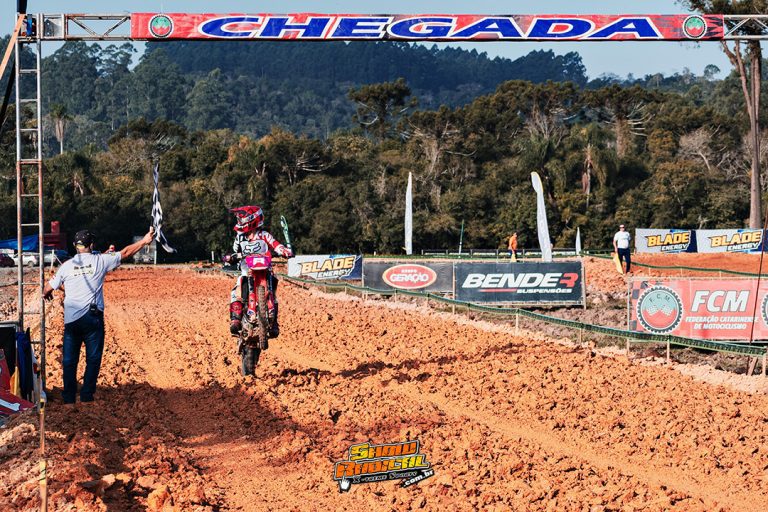 Assista a abertura do Brasileiro de Velocross ao vivo direto de Agrolândia SC