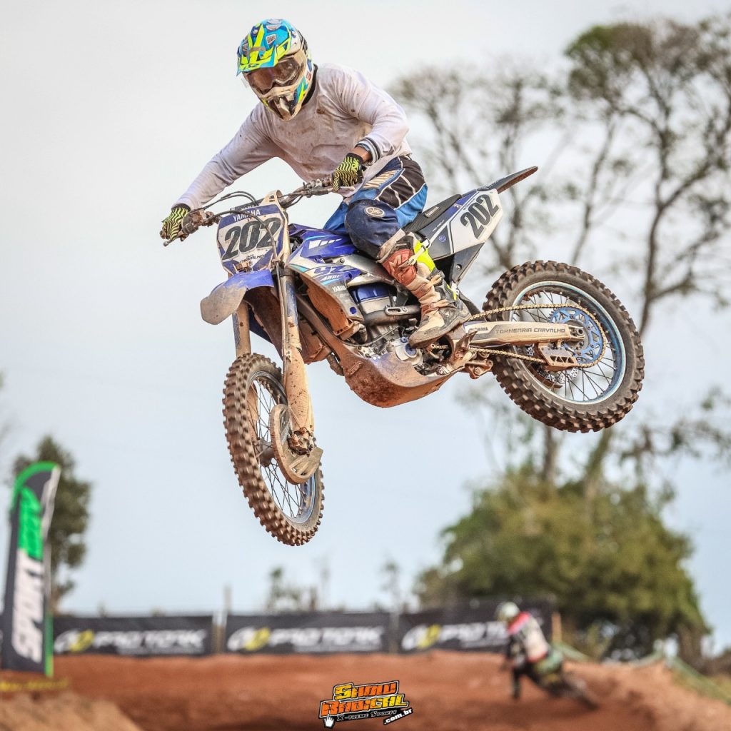Com uma grande presen&ccedil;a de p&uacute;blico e disputas de alto n&iacute;vel, 3&ordf; etapa do Catarinense de Motocross foi sucesso absoluto, confira os resultados.