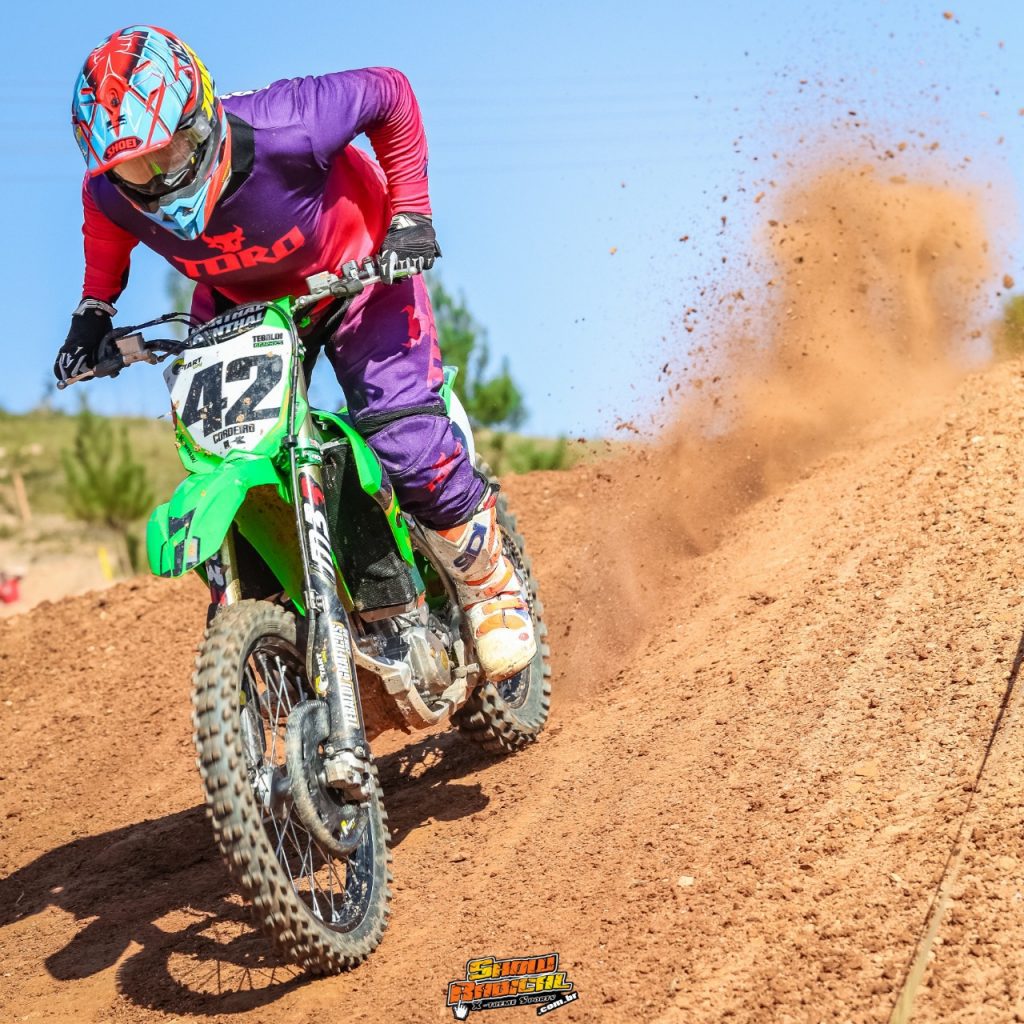 Com uma grande presen&ccedil;a de p&uacute;blico e disputas de alto n&iacute;vel, 3&ordf; etapa do Catarinense de Motocross foi sucesso absoluto, confira os resultados.
