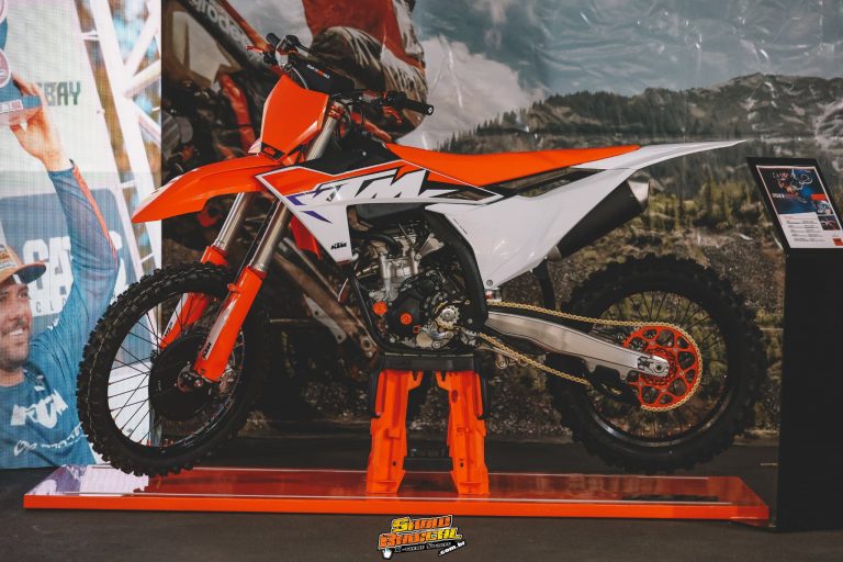 KTM lança nova 250 SX-F 2023 produzida no Brasil