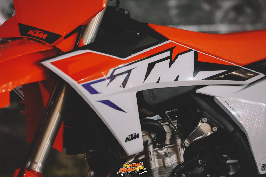 KTM lan&ccedil;a nova 250 SX-F 2023 produzida no Brasil