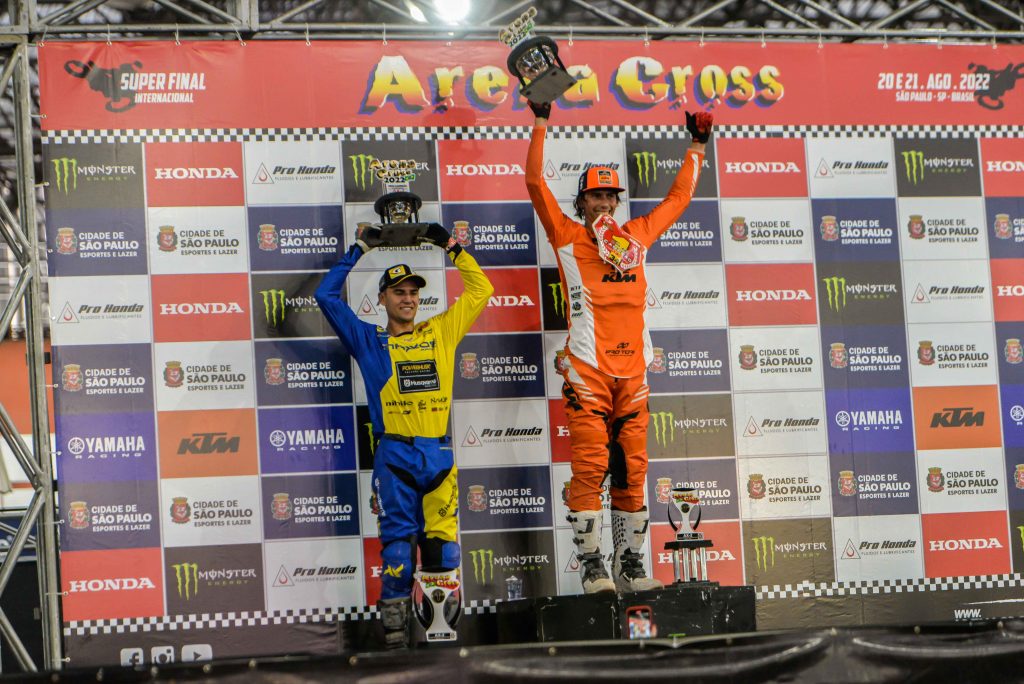 Resultados da Super Final do Arena Cross Brasil 2022, confira os campe&otilde;es