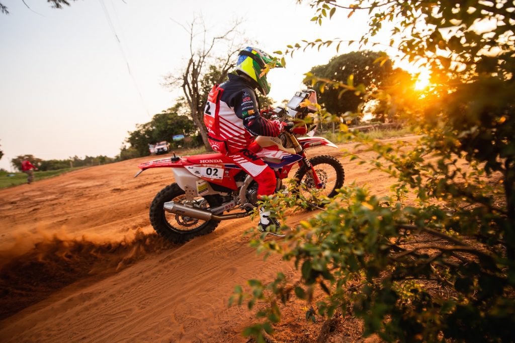 Bissinho Zavatti &eacute; segundo na geral do Sert&otilde;es e amplia lideran&ccedil;a na categoria Moto 2