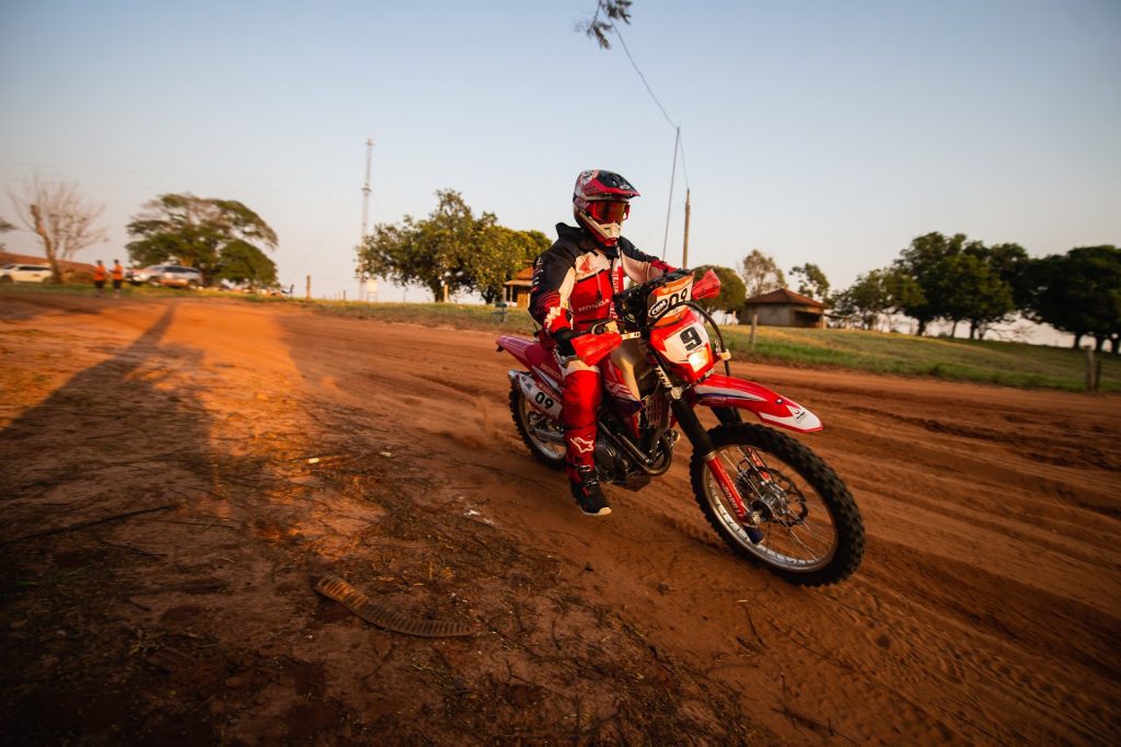 Bissinho Zavatti &eacute; segundo na geral do Sert&otilde;es e amplia lideran&ccedil;a na categoria Moto 2