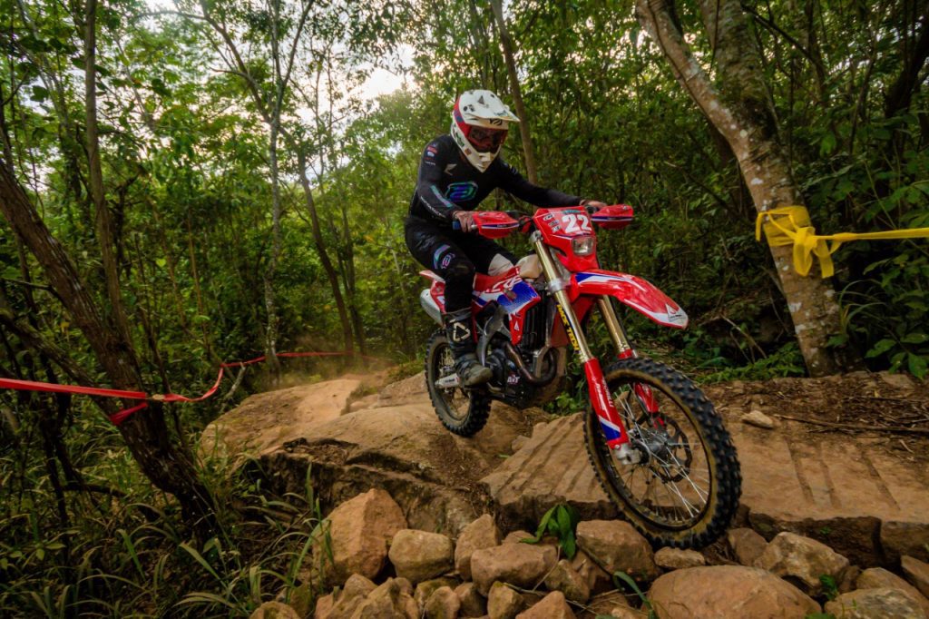 Equipe Honda Racing vai a Farroupilha (RS) para a sexta e pen&uacute;ltima etapa do Brasileiro de Enduro